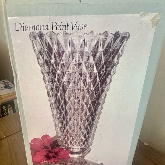 Indiana Glass Diamond Point Vase 8” Crystal Clear Pressed Glass w/ Original Box - Picture 1 of 9